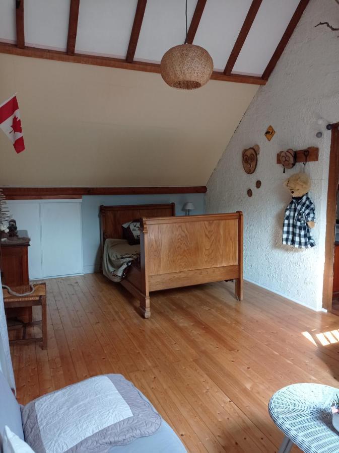 chambre campagnarde du grès rouge avec petit déj Beauval Exterior foto